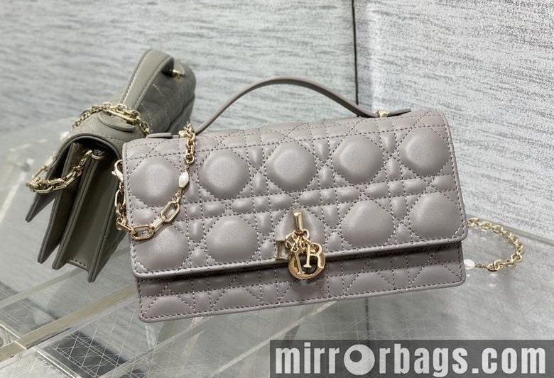 Dior Replica Bags Dior 0604 21x11x5cm wo