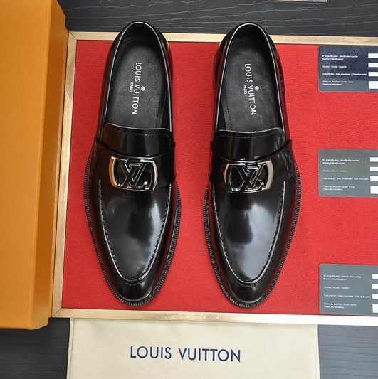 LV Replica Shoes LV sz38-45 mnf0553