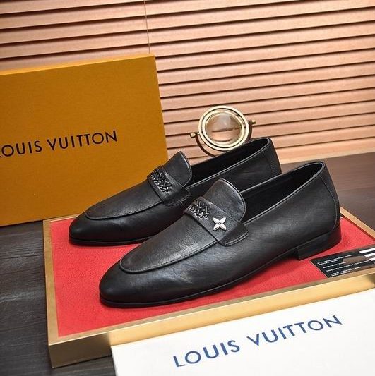 LV Replica Shoes LV sz38-45 mnf0505