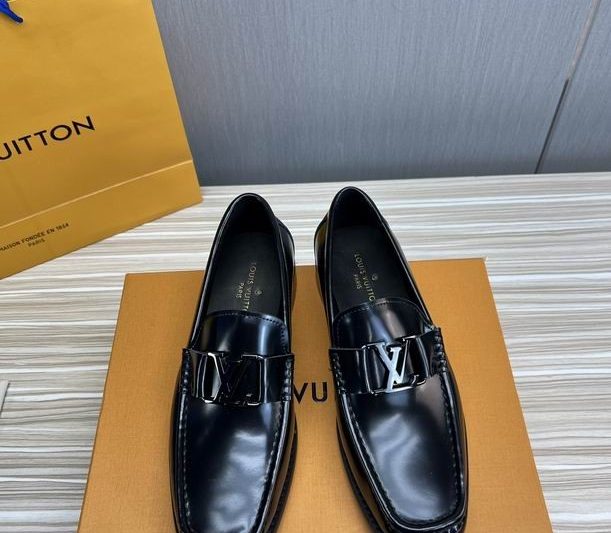 LV Replica Shoes LV sz38-45 mnf0348