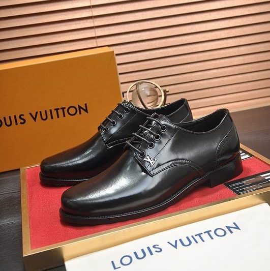 LV Replica ShoesLV sz38-45 mnf0316