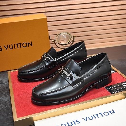 LV Replica ShoesLV sz38-45 mnf0315