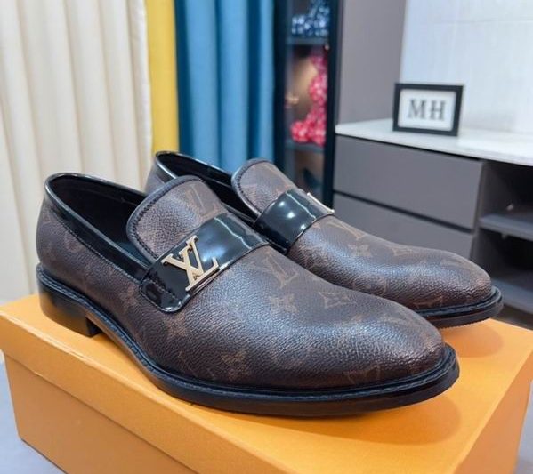 LV Replica Shoes LV sz38-44 mnf0306