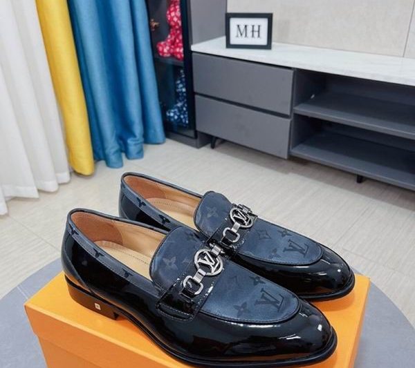 LV Replica Shoes LV sz38-45 mnf0173