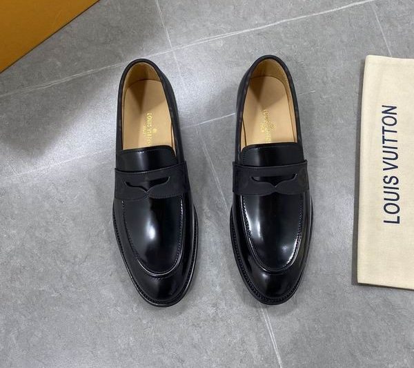 LV Replica Shoes LV sz38-45 mnf0160