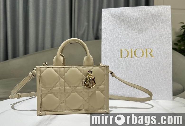 Dior Replica Bags 9225 21.5X13X7.5cm YG 4