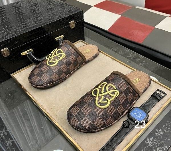 LV Replica Shoes LV sz38-44 HY1101