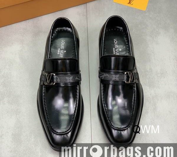 LV Replica Shoes LV colour sz38-45 WM0906