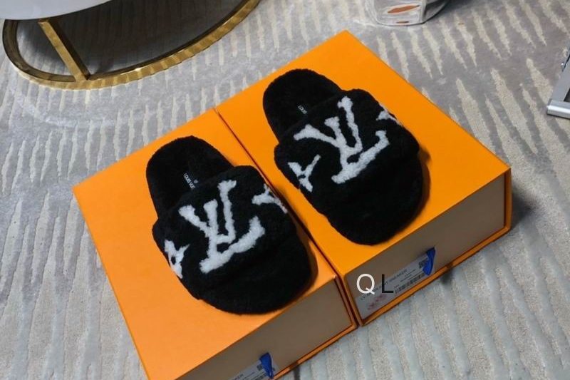 LV Replica Shoes LV sz35-40 QL0307