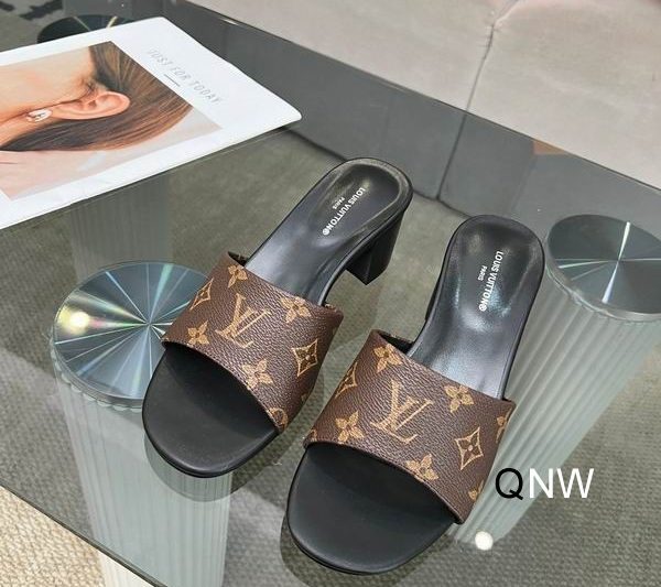 LV Replica Shoes LV sz35-40 WN0501