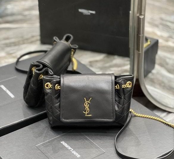 YSL Replica Bags YSL Nolita  672738 18x13x6cm 8D1