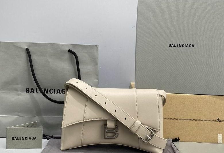 Balenciaga Bags 21ss 92724 25.5x6x16cm FY 6