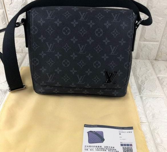 1:1 Louis Vuitton Bags District M44000 25x22x8cm zy