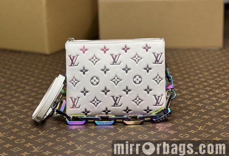 1:1 Louis Vuitton Bags M23617 21X16X7cm XM