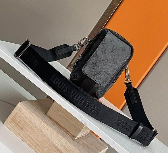 1:1 Louis Vuitton Bags M81321 11X18X8cm XM