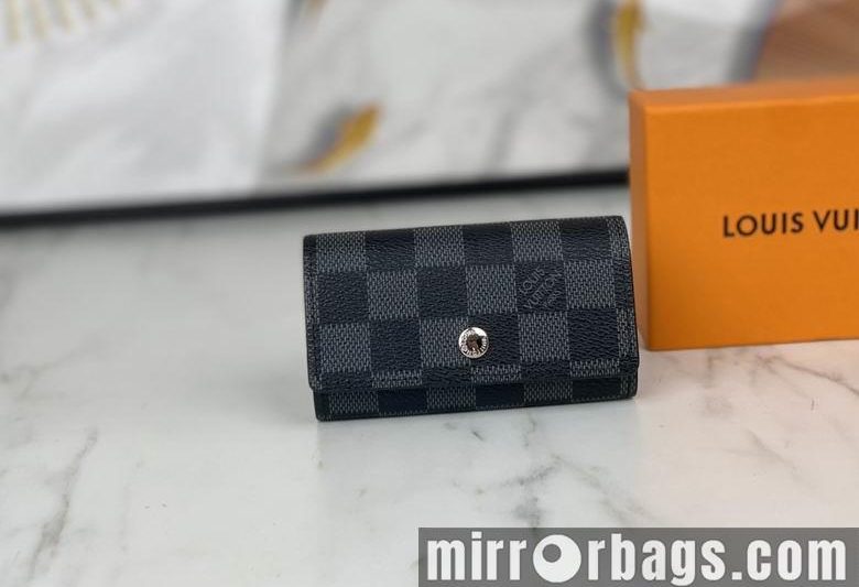 1:1 Louis Vuitton Bags M62630 10.5X7X2cm XMY 7