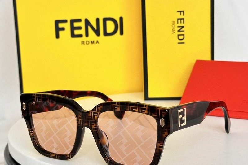 Replica Fendi Glasses smh61