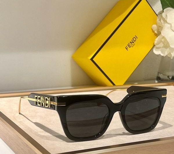 Replica Fendi Glasses smx111