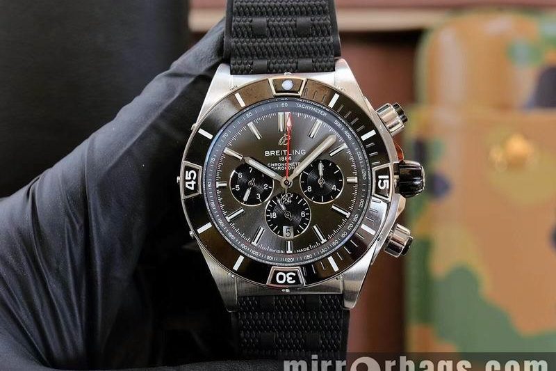 Replica Breitling 44mm 032210
